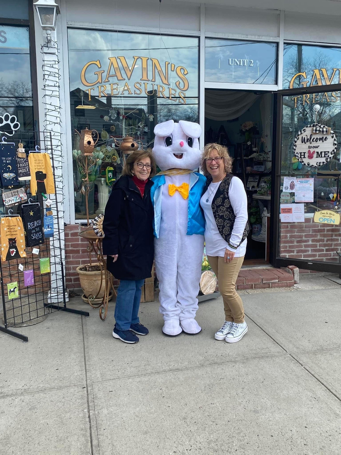 Several Main Street merchants participated
in the Easter egg hunt.